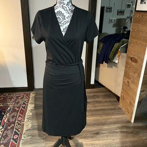 Eddie Bauer wrap dress size Xl black